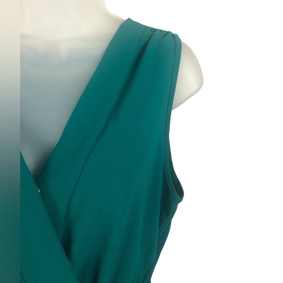 DRESS - Women's Forever 21 Emerald Green Short A-Line Sleeveless Dress. Size L - Picture 7 of 12